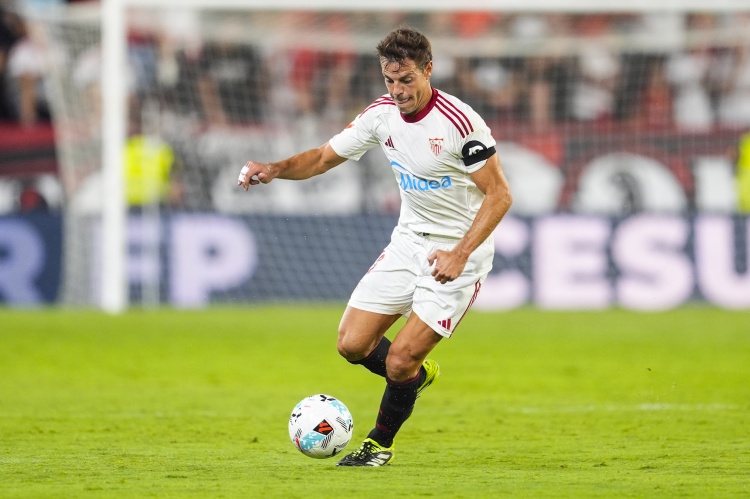 马卡：无法达成自动续约条款，塞维利亚将与AZP开启常规续约谈判