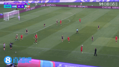 可惜！乌日古木拉边路强突连过两人传中，张琳艳包抄打门被抱住