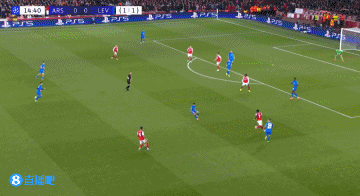 可惜！特罗萨德劲射太正，被药厂门将飞扑挡出