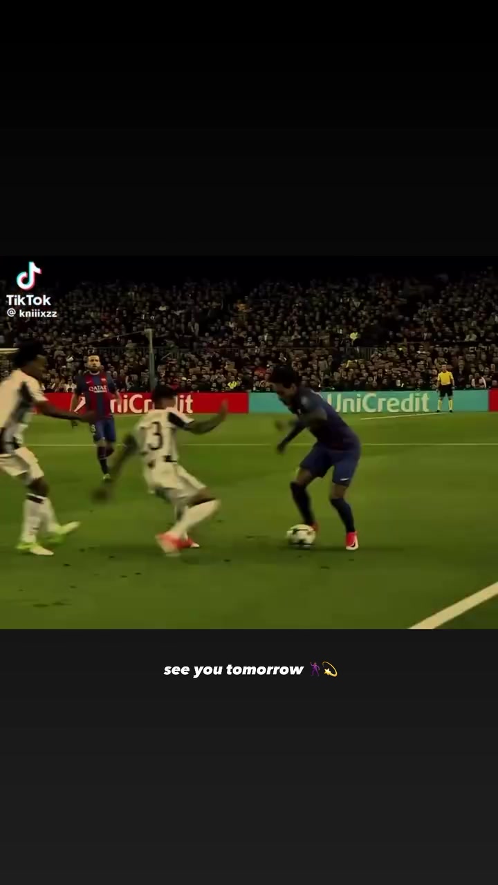 亚马尔社媒晒内马尔效力巴萨时期集锦：明天见！