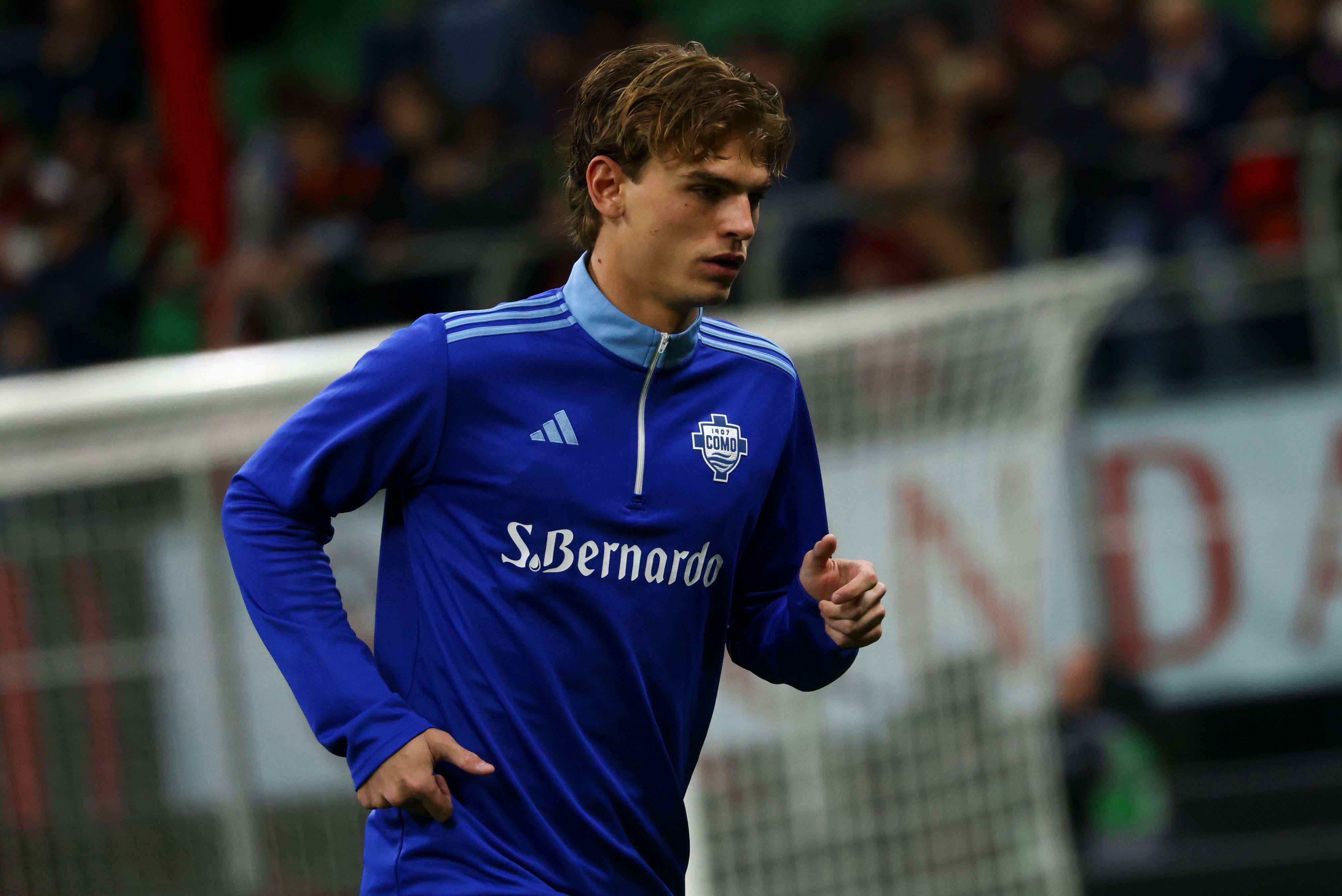 斯基拉：尽管皇马拥有回购权，但科莫若能参加欧冠有机会留住帕斯