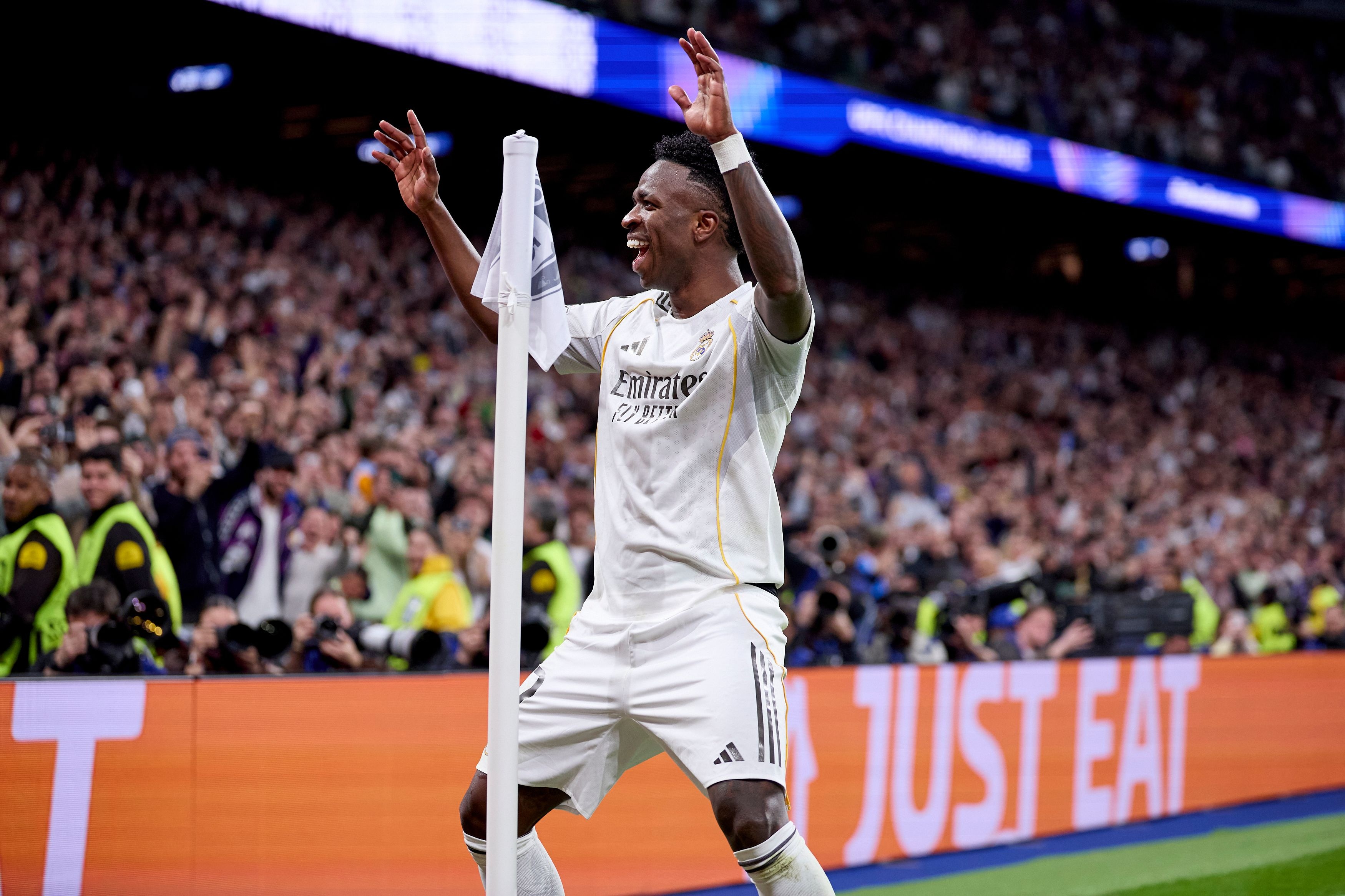 非欧洲球员欧冠淘汰赛进球榜：维尼修斯追平马内列次席，梅西居首