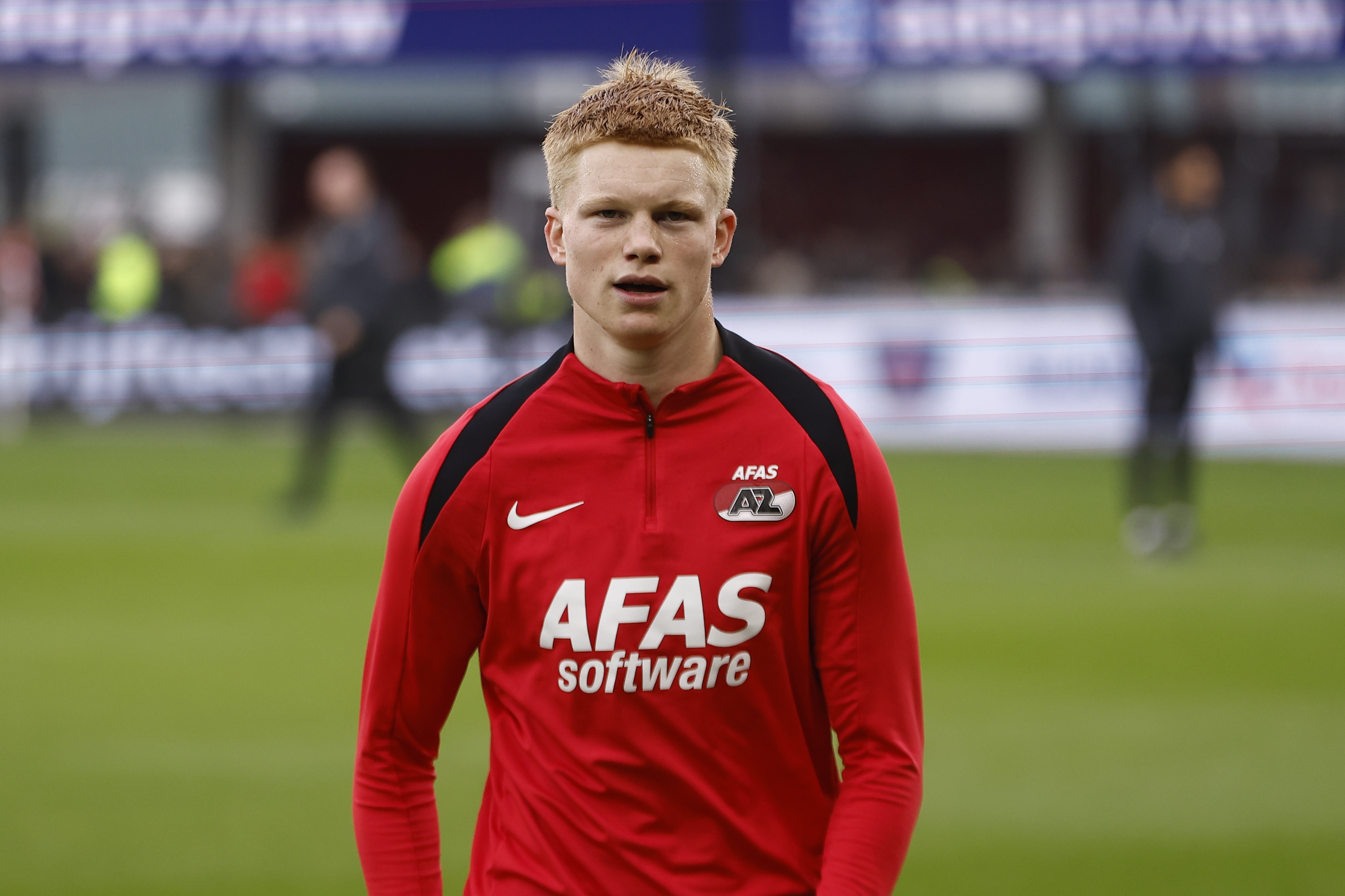 皇马绯闻对象斯米特：下一站想去西甲，我喜欢阳光明媚的地方