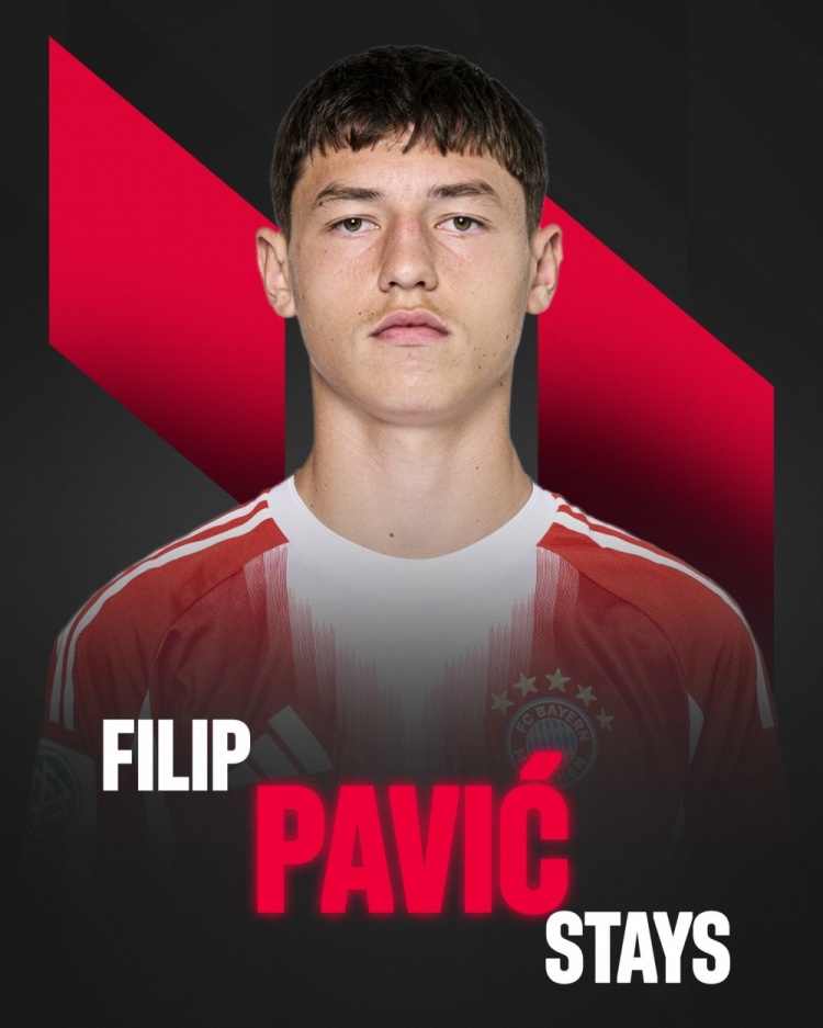 帕维奇是首位出战欧冠比赛的10后球员，赛事历史第三年轻出场球员