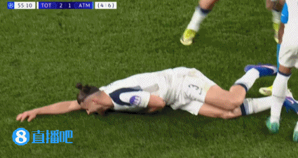起冲突！卢克曼被推倒后起身报复德勒古欣，被裁判出示黄牌