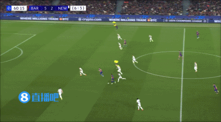 已经放弃了！莱万得球再三调整从容打进，纽卡球员旁观甚至没封堵