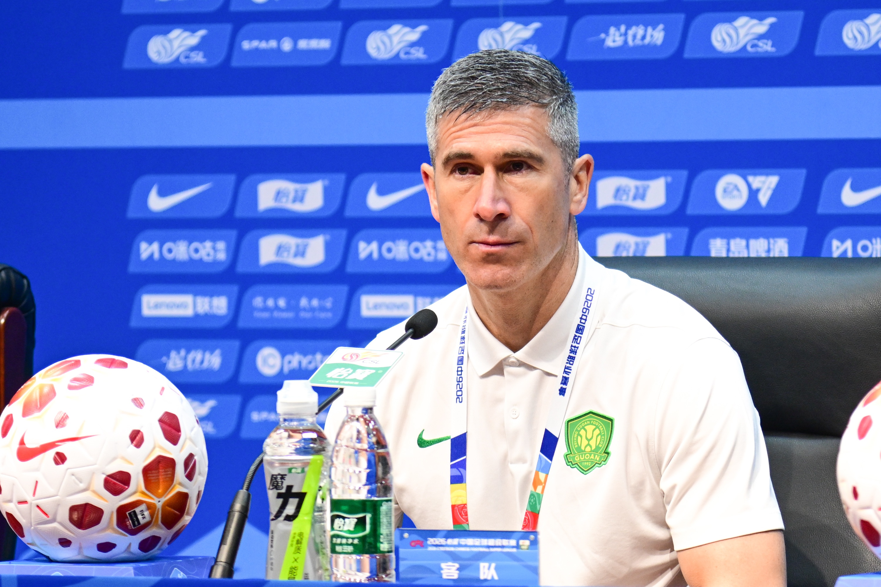 足球报：国安以平常心直面京沪对决，侯森伤情有了明显好转