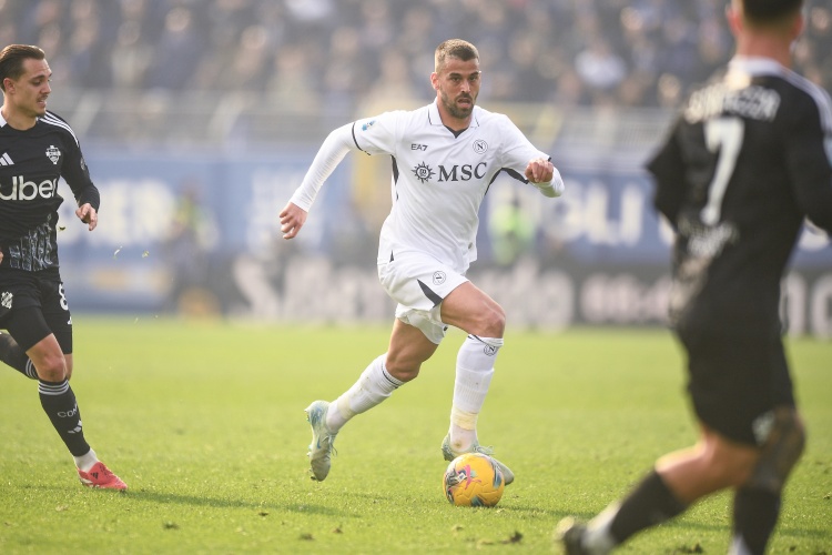 迪马：尤文有意免签斯皮纳佐拉，愿提供两年合同