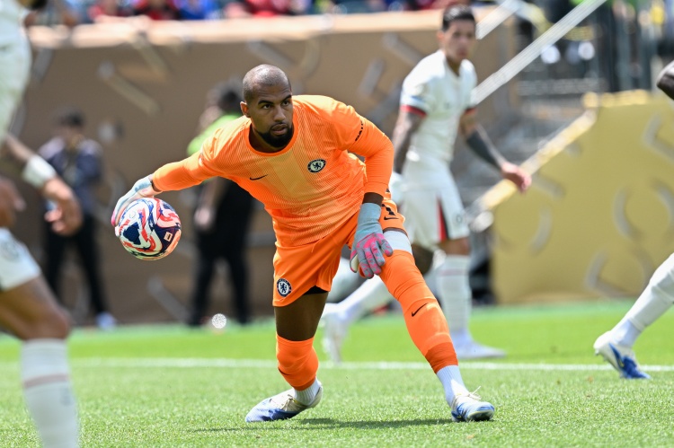 电讯报:切尔西4连败总比分为2-12,可能会在夏天考虑门将位置