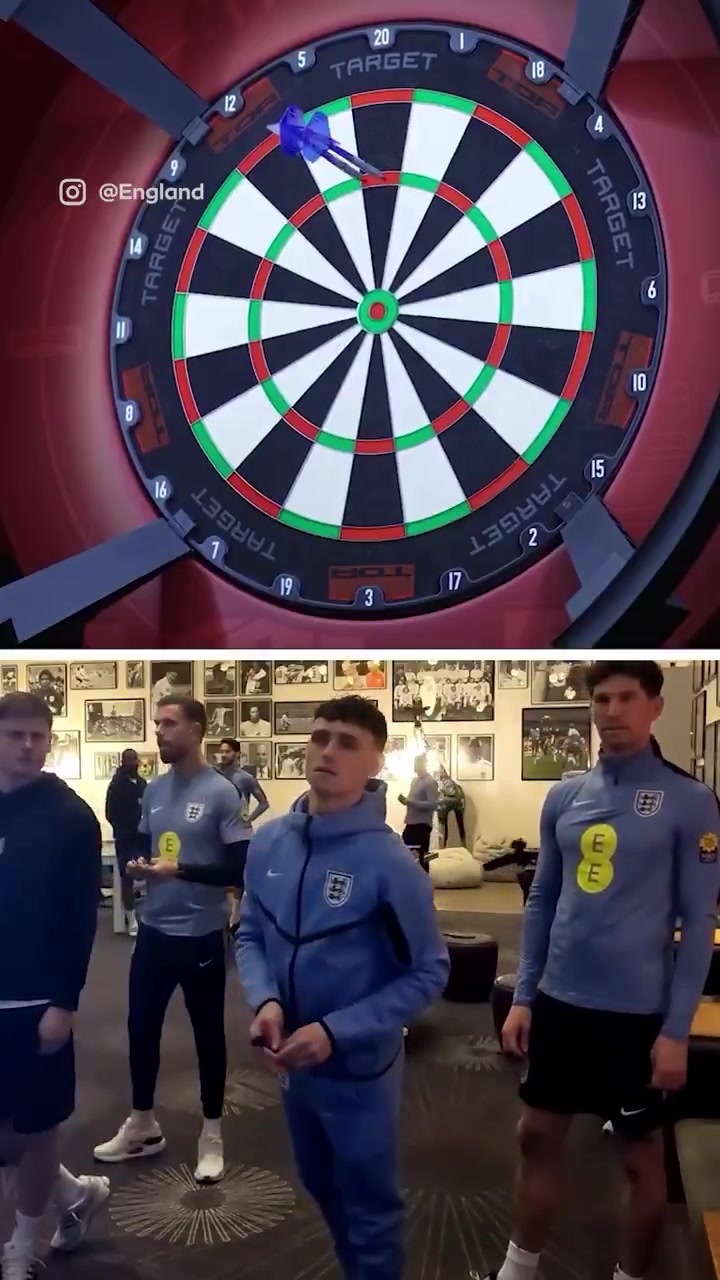 180分!福登在英格兰基地射飞镖掷出满分,三镖均中20×3
