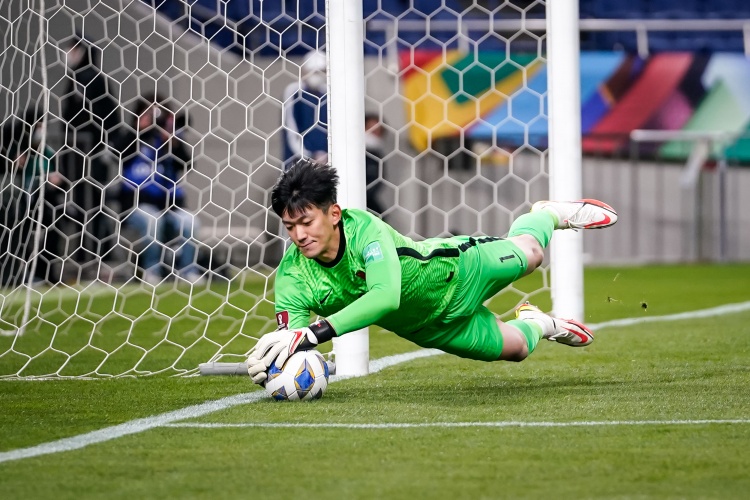 国足本期名单有5人还未上演A级赛首秀，颜骏凌出场60次最多