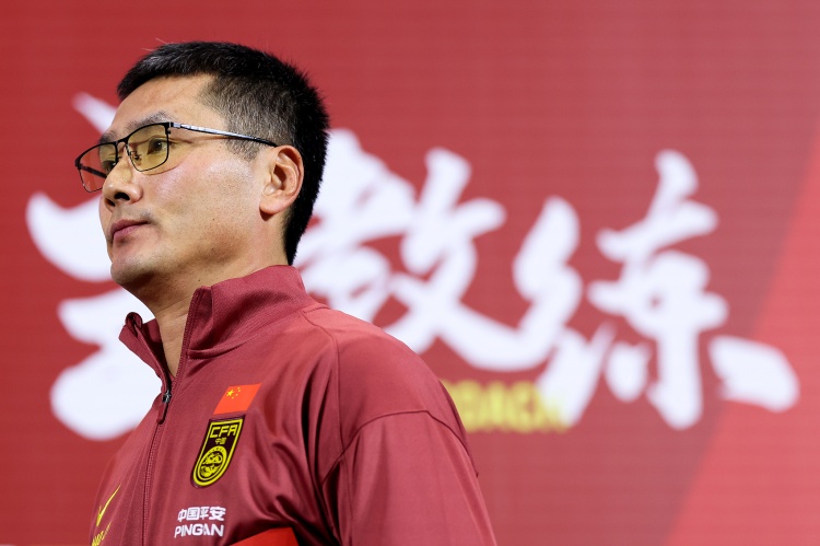 2-0库拉索!热议:国足就缺陈达毅这种中场 库拉索咋进世界杯的?