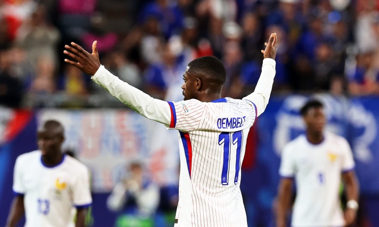 已是传奇!登贝莱将成99年齐达内后,首位为法国队出战的金球先生