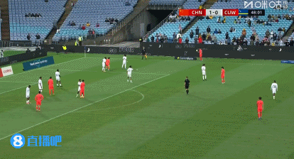 王钰栋头球顶高,杨希右路精准传中