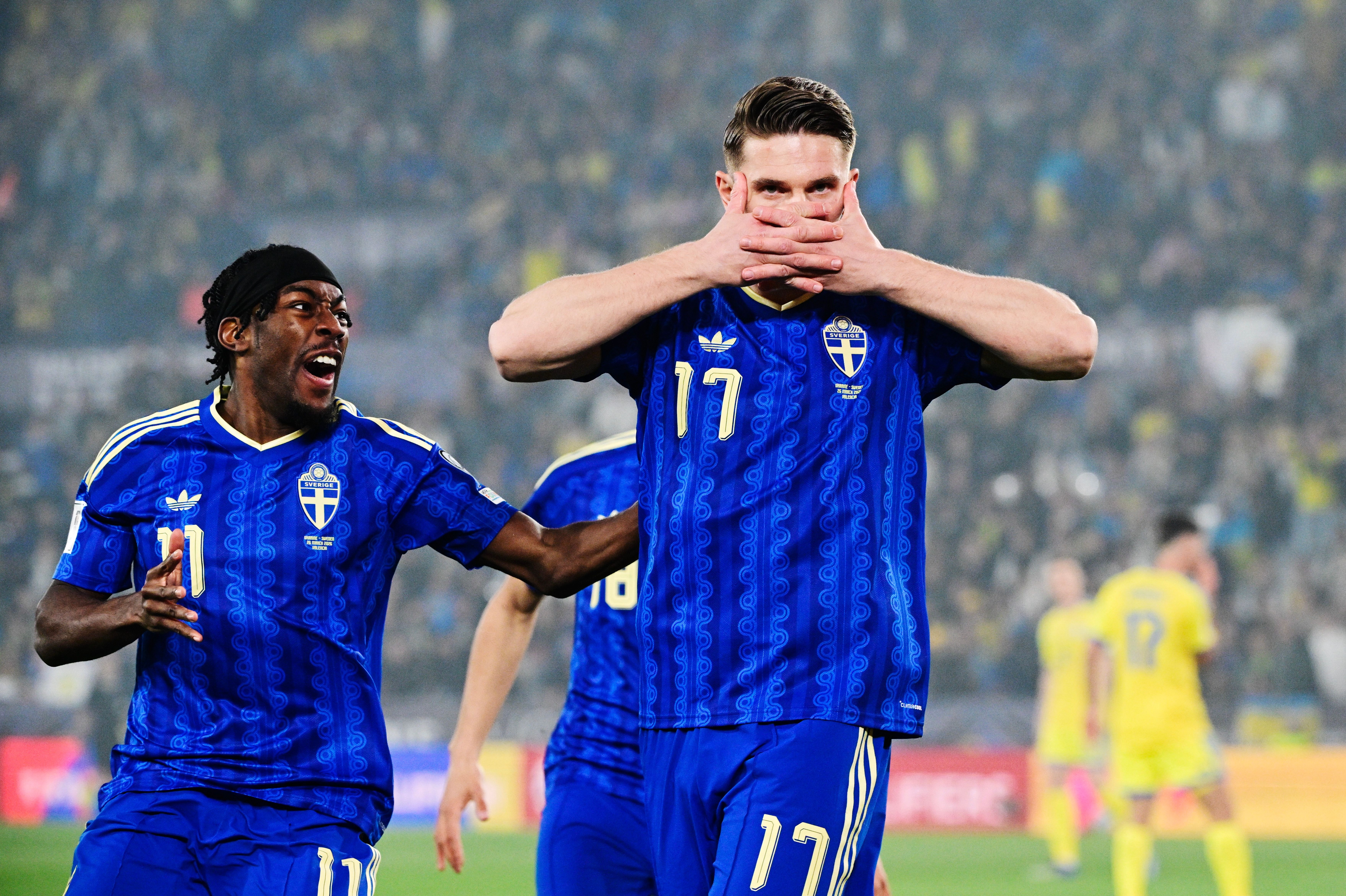 伊兰加:约克雷斯是位非常出色的球员,他能牵制住对方两位中卫