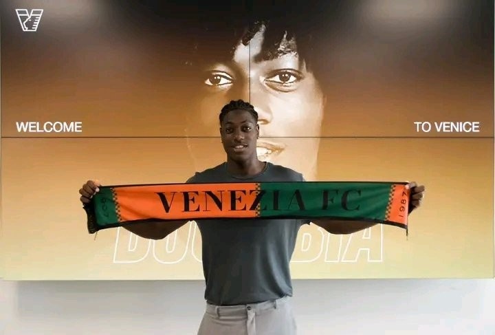 斯基拉：罗马、米兰双雄正在关注22岁威尼斯中场姆比亚