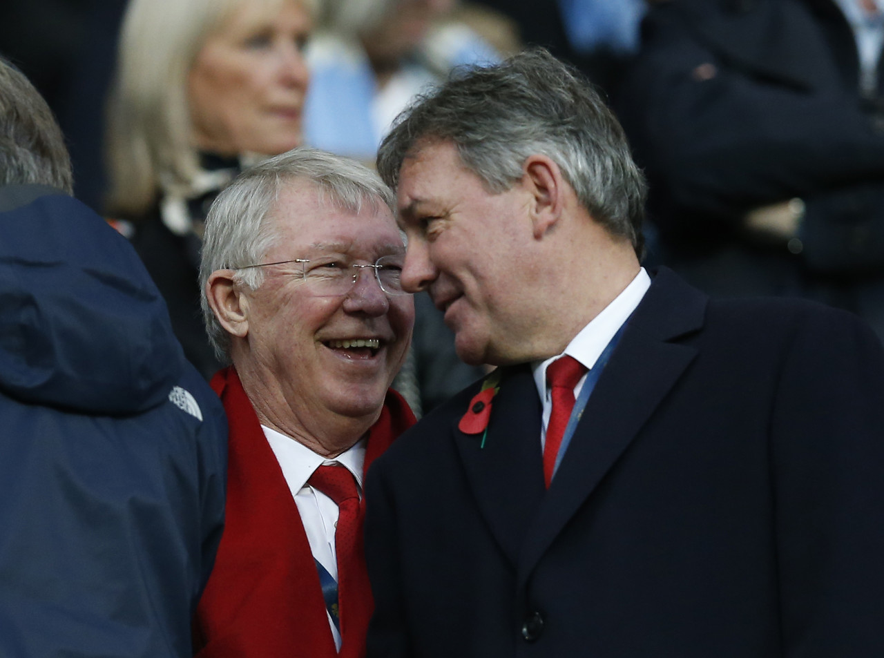 太阳报：曼联传奇罗布森成立财务机构，帮助球员避免被骗钱