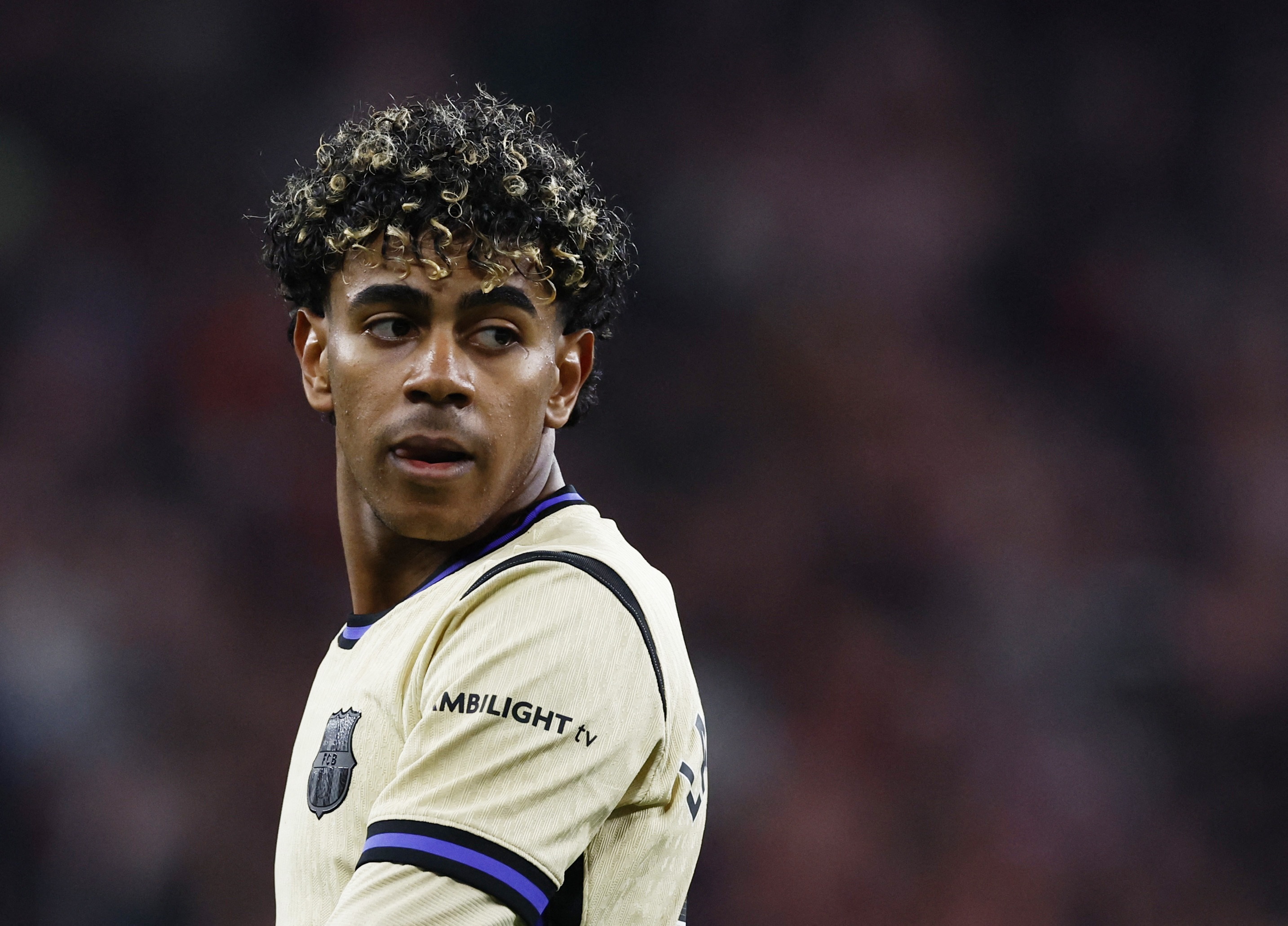 每体：西班牙将慎用亚马尔，他们也不希望球员在世界杯前受伤