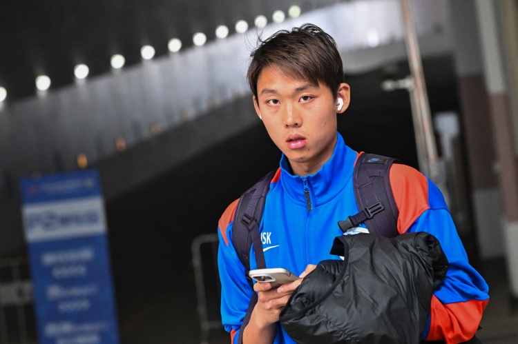 24岁金顺凯:斯卢茨基说我还是个小孩,没想到这么早就当爸爸了