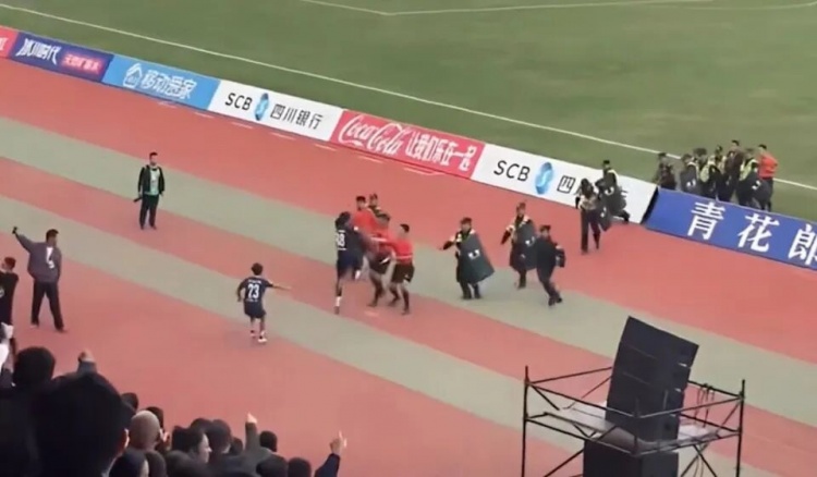 足球报：日火瓦体禁赛范围扩大为全国，曾有其他省市试图引进