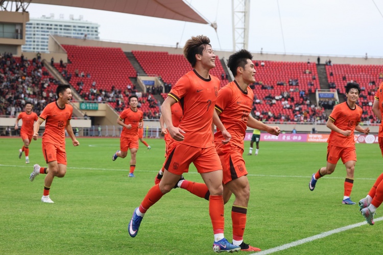 连场进球！杨铭锐代表U19国足连续3场比赛进4球