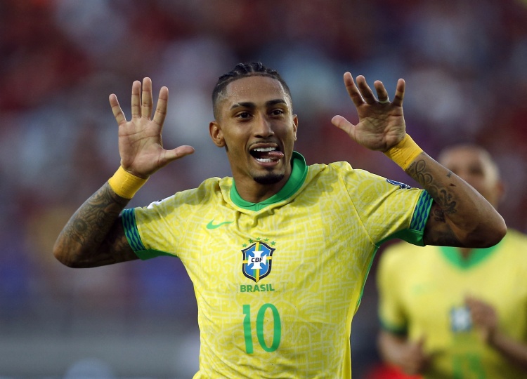 ESPN预测巴西世界杯首发：拉菲尼亚、维尼修斯出战，埃斯特旺在列