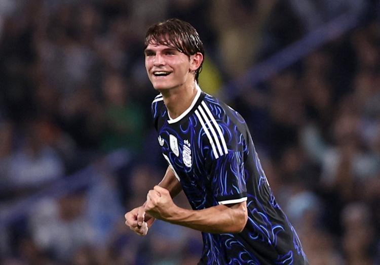 科莫总监:小法若想离开需亲自挑选继任者 帕斯的未来要等6月决定