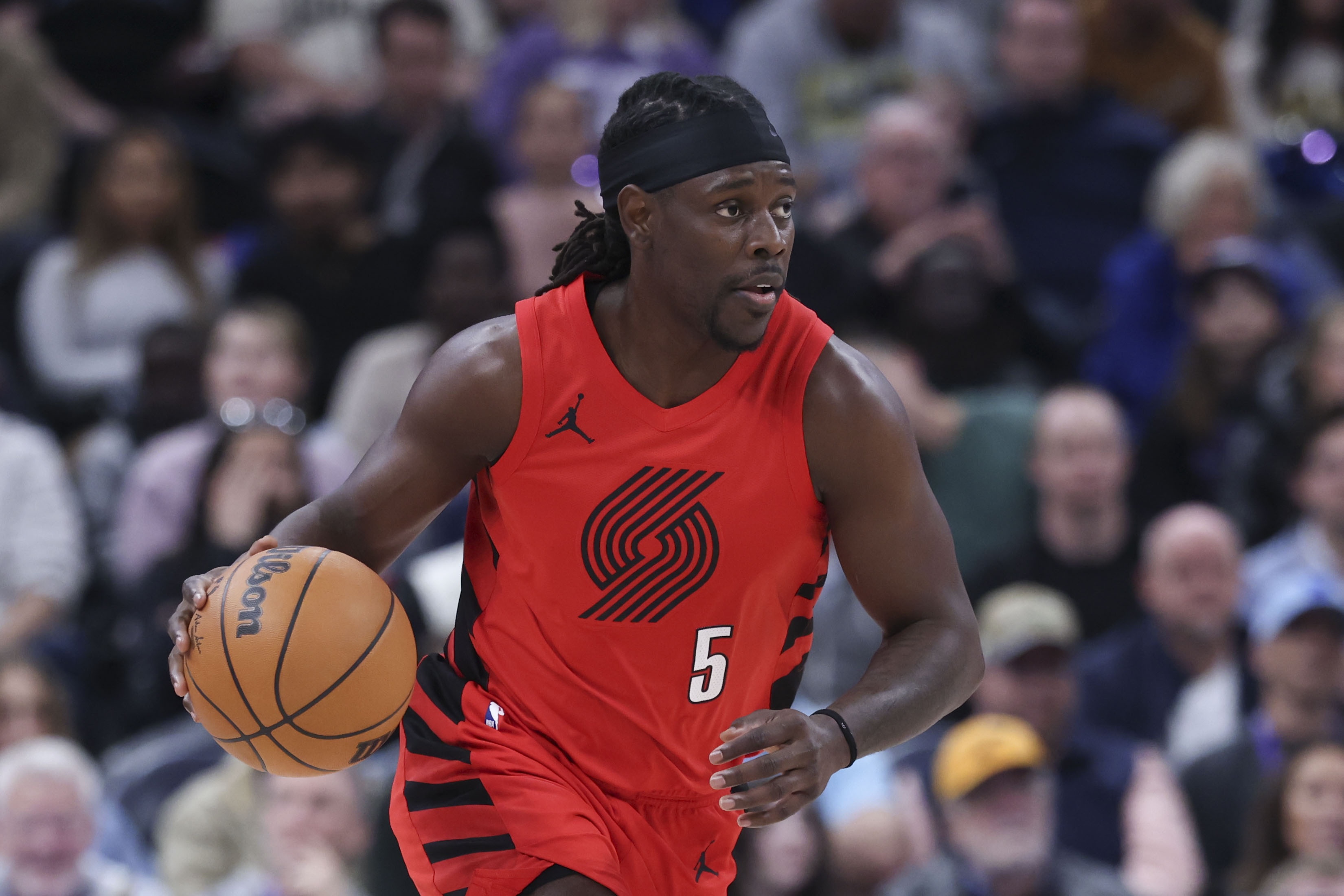 聊发少年狂！朱·霍勒迪21中10砍全场最高30分外加6板 三分15中7