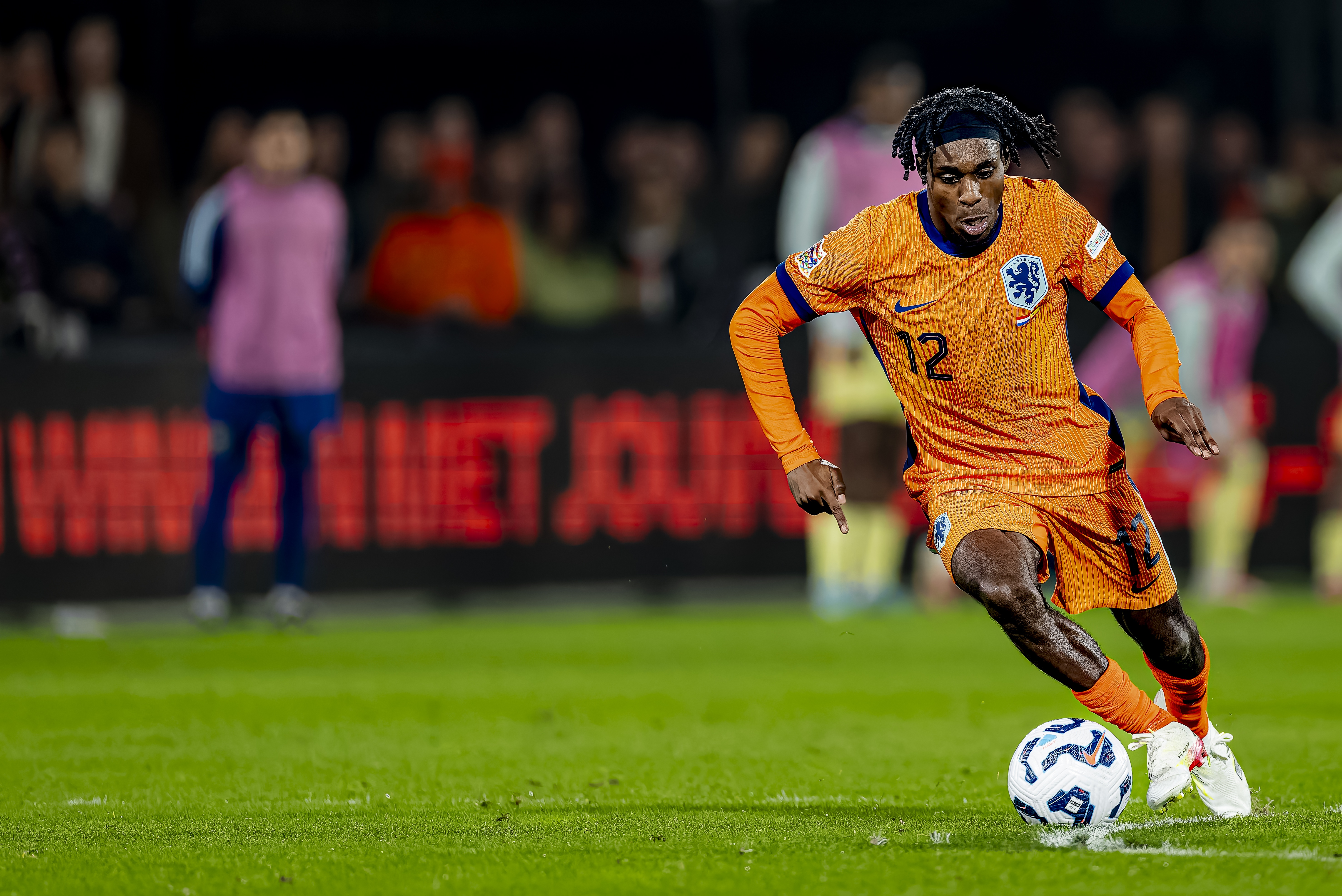 科曼证实弗林蓬是因伤离场:不得不将他换下,这打乱我们的计划