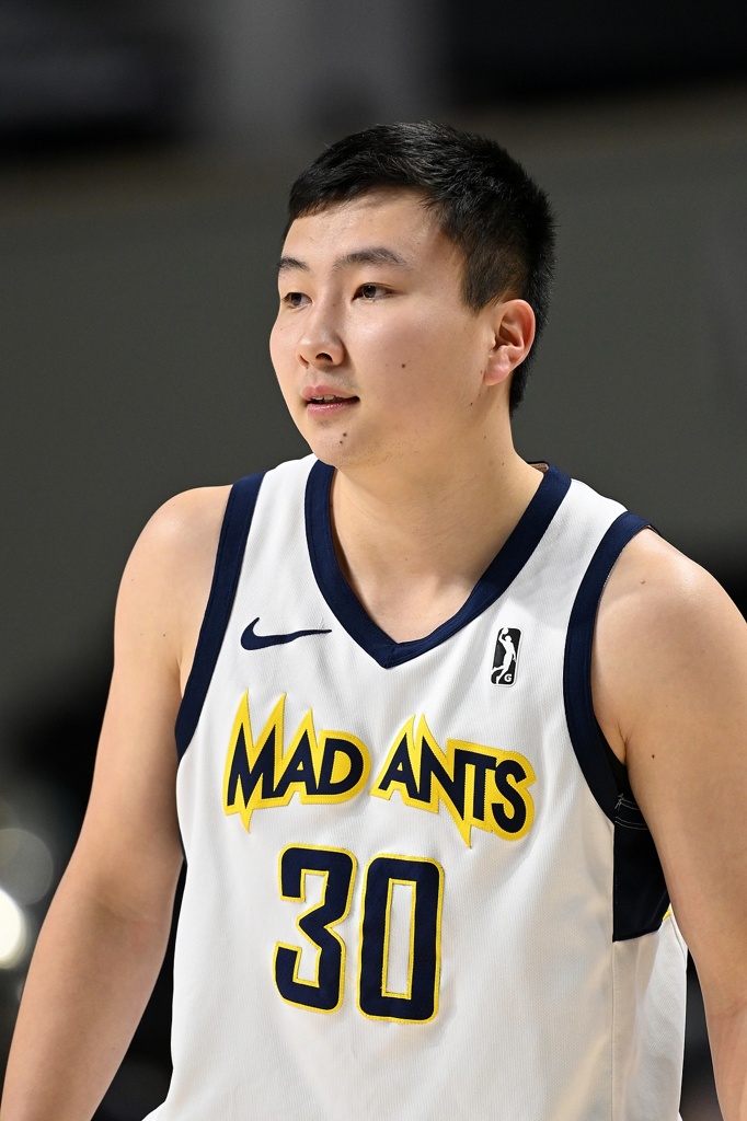 “日本库里”富永启生留美首季报告:不如崔永熙 NBA之梦仍需破局